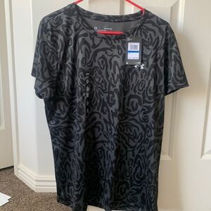 Under armour XL new with tags black and gray loose